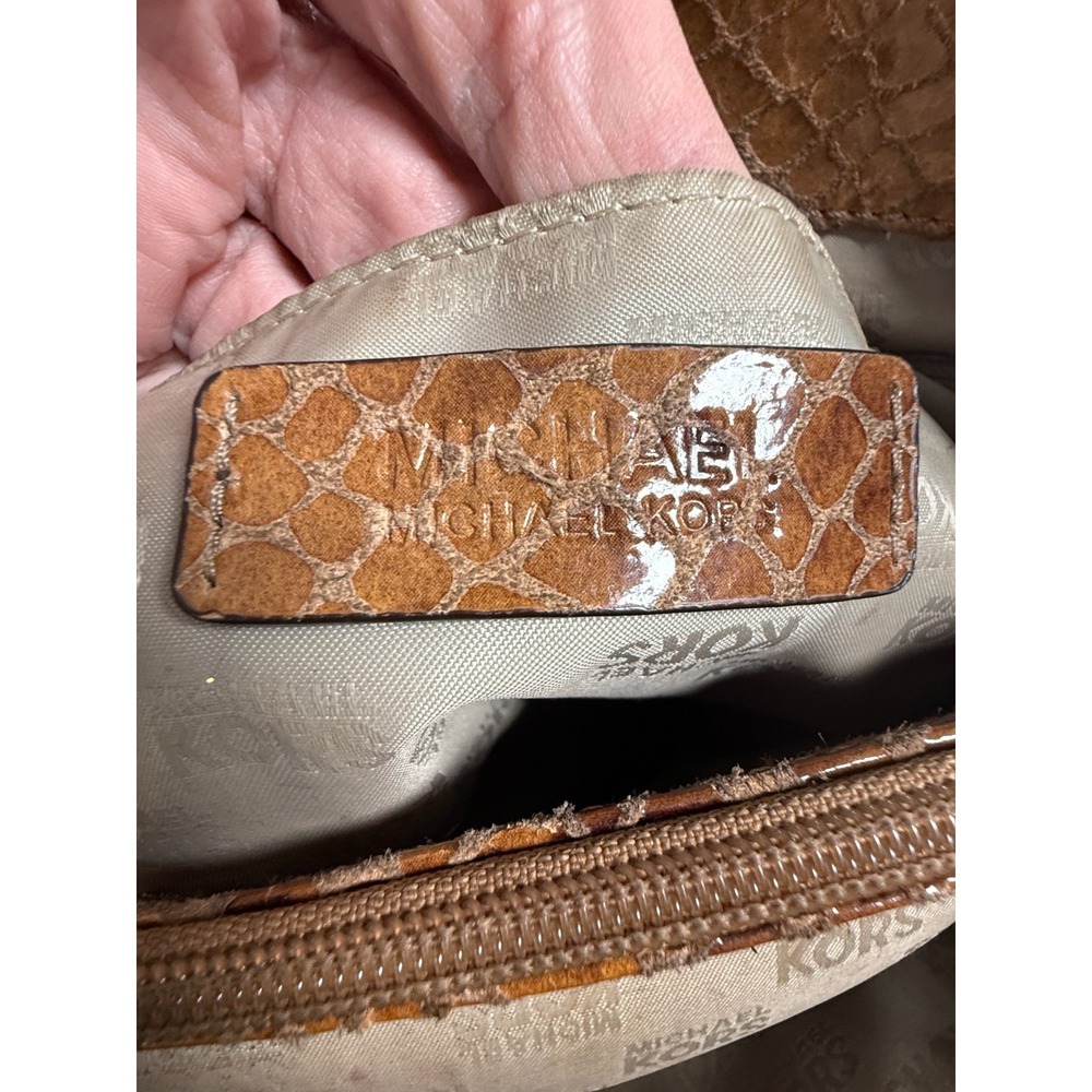 Michael Kors Faux Snake Skin Satchel Tote Bag w/Matching Wallet - Picture 3 of 13